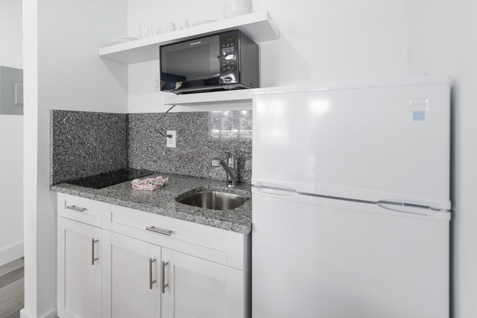 Amazing Balcony Studio At The Beach With Parking -M44 Hollywood Exterior foto