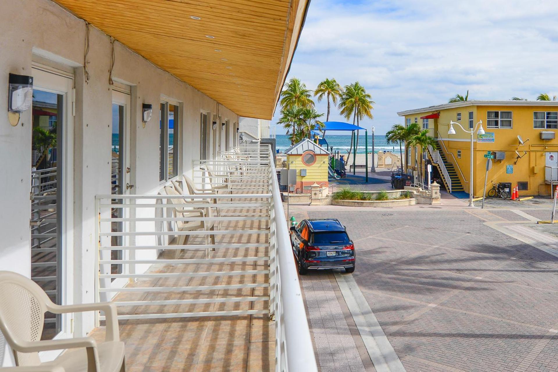 Amazing Balcony Studio At The Beach With Parking -M44 Hollywood Exterior foto
